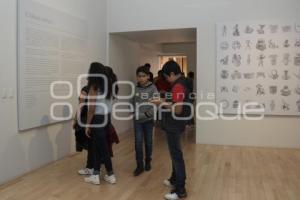 NOCHE DE MUSEOS