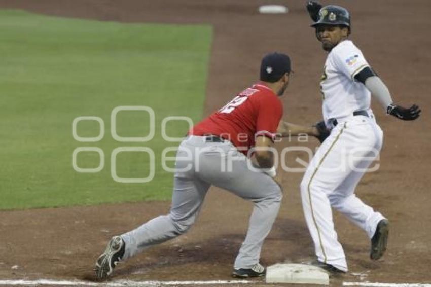 BÉISBOL . PERICOS VS BRAVOS DE LEÓN