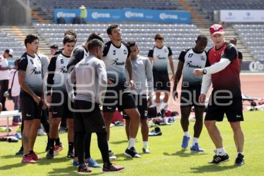 ENTRENAMIENTO LOBOS BUAP