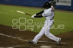 BÉISBOL . PERICOS VS BRAVOS DE LEÓN