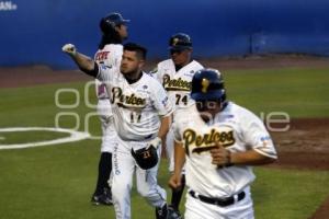 BÉISBOL . PERICOS VS TIGRES PLAY OFF