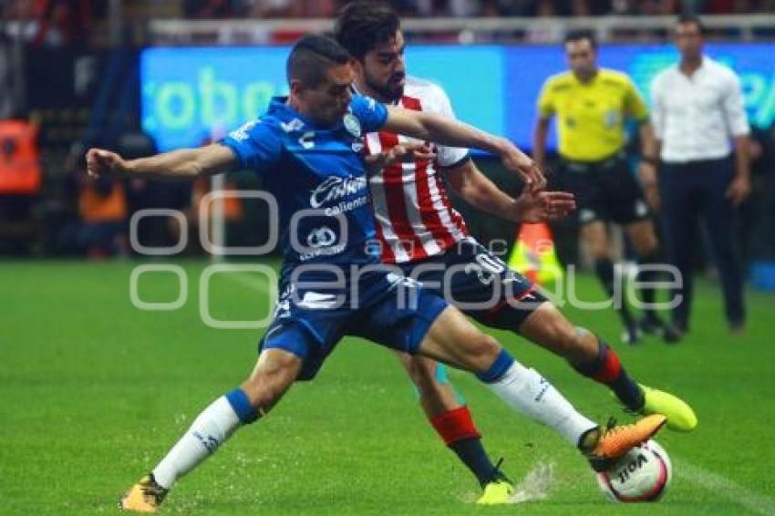 FÚTBOL . CHIVAS VS CLUB PUEBLA