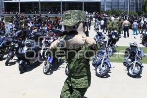 RODADA A EXPOSICIÓN MILITAR