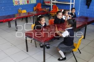 REGRESO A CLASES . ACATLÁN