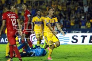 FÚTBOL . TIGRES VS LOBOS BUAP