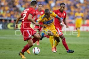 FÚTBOL . TIGRES VS LOBOS BUAP