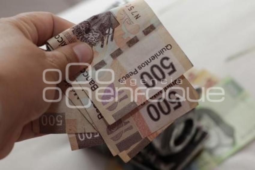 ECONOMÍA . DINERO