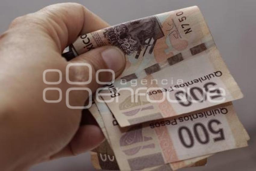 ECONOMÍA . DINERO