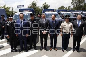 ENTREGA PATRULLAS Y ESTÍMULOS A POLICÍAS