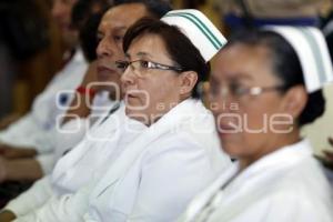 IMSS . GRADUACIÓN ENFERMERAS