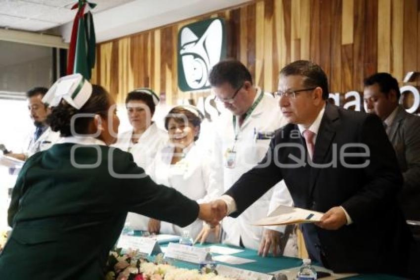 IMSS . GRADUACIÓN ENFERMERAS