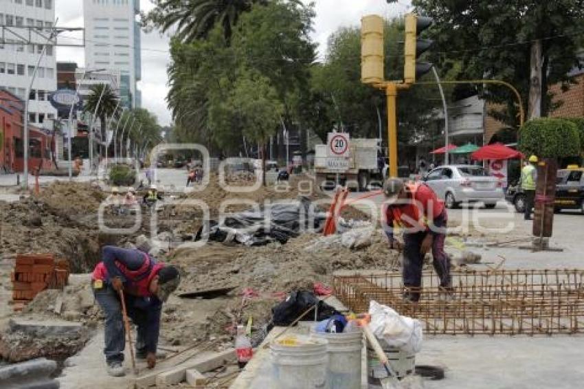 OBRAS . AVENIDA JUÁREZ