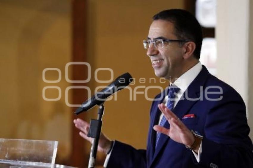 JAVIER LOZANO ALARCÓN