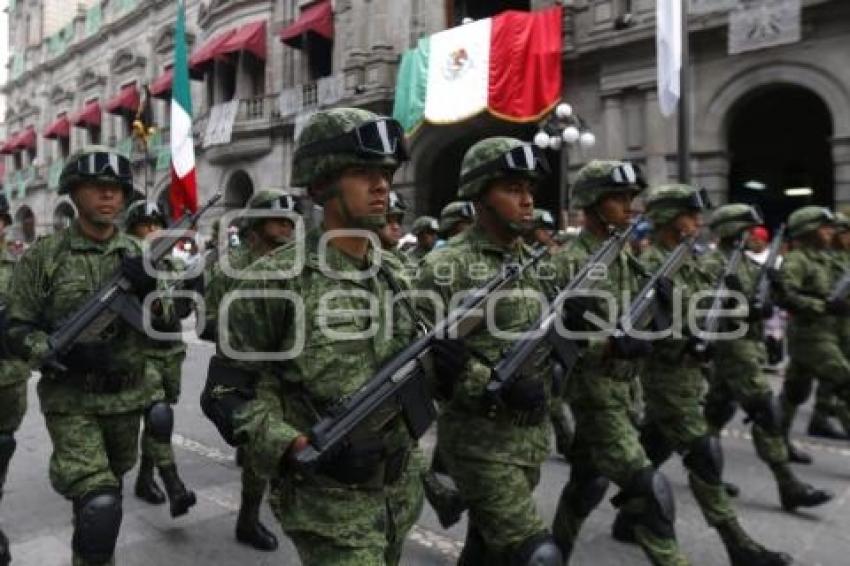 DESFILE ANIVERSARIO INDEPENDENCIA