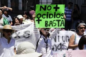 MANIFESTACIÓN . ALERTA DE GÉNERO