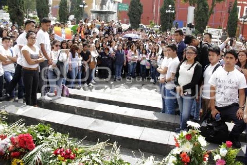 HOMENAJE . PREPA LÁZARO CÁRDENAS