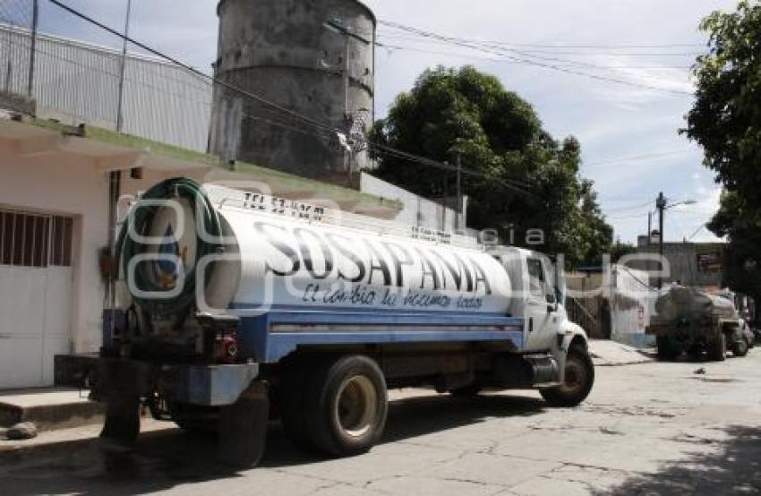 ESCASEZ DE AGUA . ACATLÁN