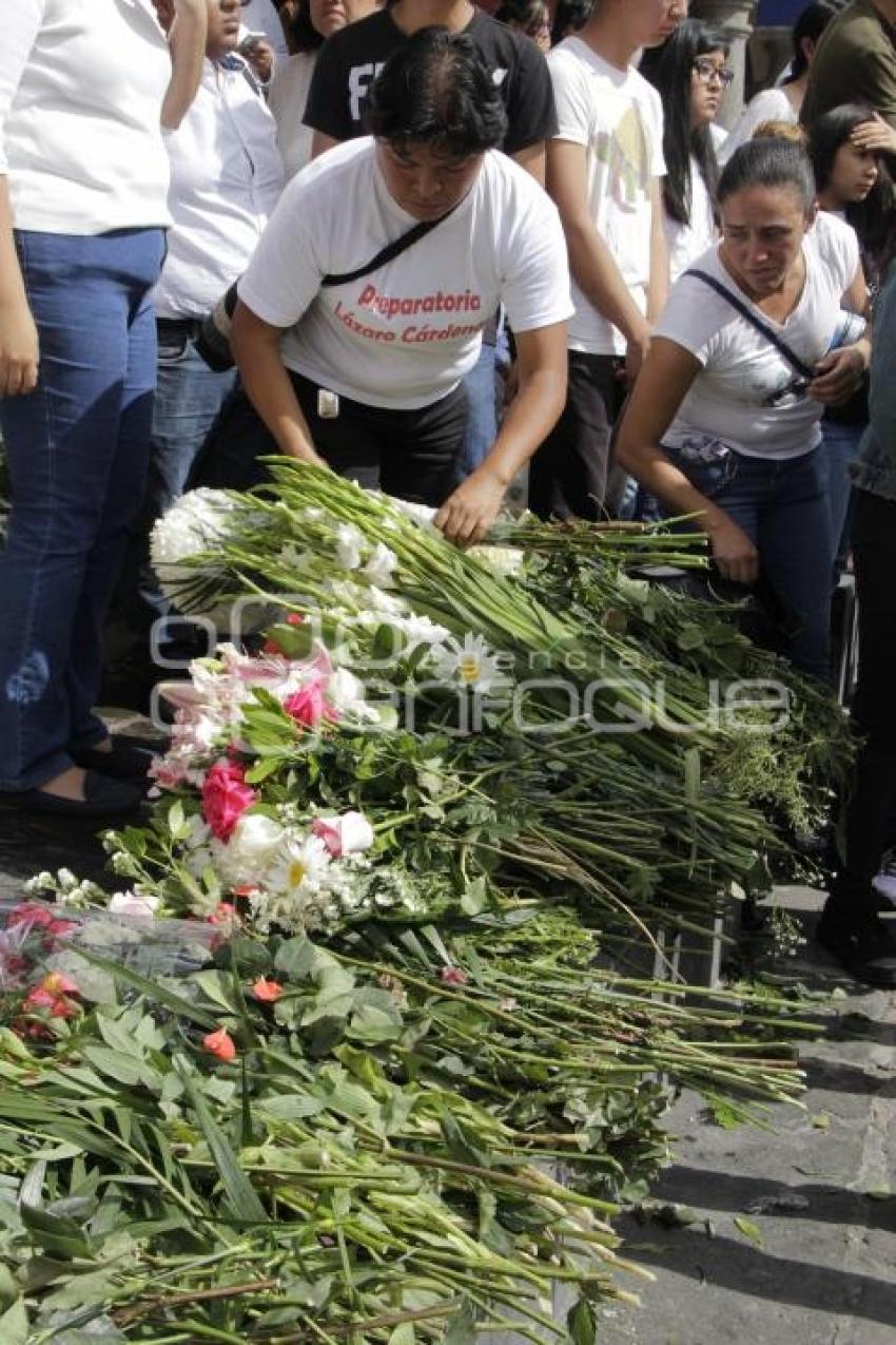 HOMENAJE . PREPA LÁZARO CÁRDENAS