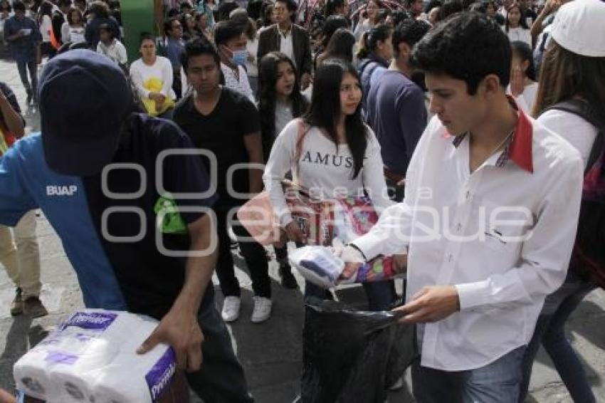 ACOPIO . ALUMNOS LÁZARO CÁRDENAS