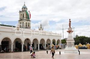 PLAZA CÍVICA . ACATLÁN