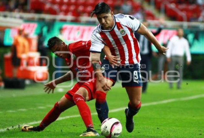 FÚTBOL . CHIVAS VS LOBOS BUAP