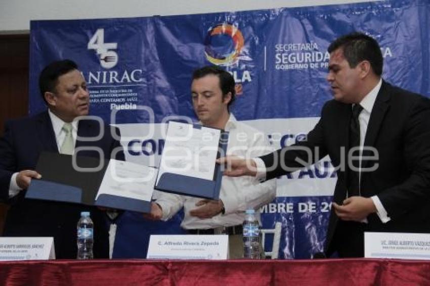 FIRMA CANIRAC . POLICÍA AUXILIAR