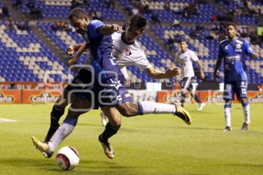 FÚTBOL . CLUB PUEBLA VS ATLAS