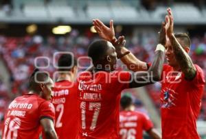 FÚTBOL . CHIVAS VS LOBOS BUAP