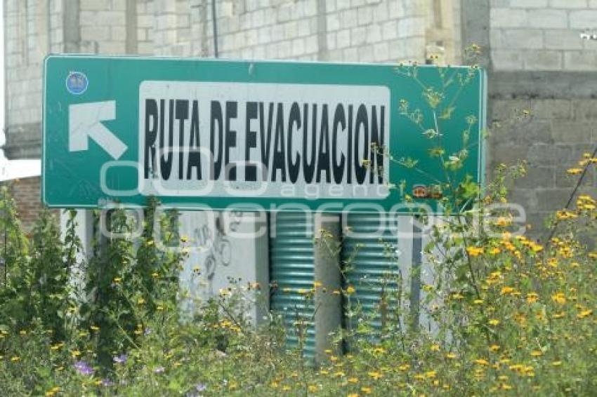 SEÑALES DE EVACUACIÓN