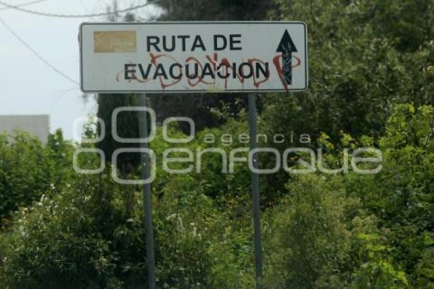 SEÑALES DE EVACUACIÓN