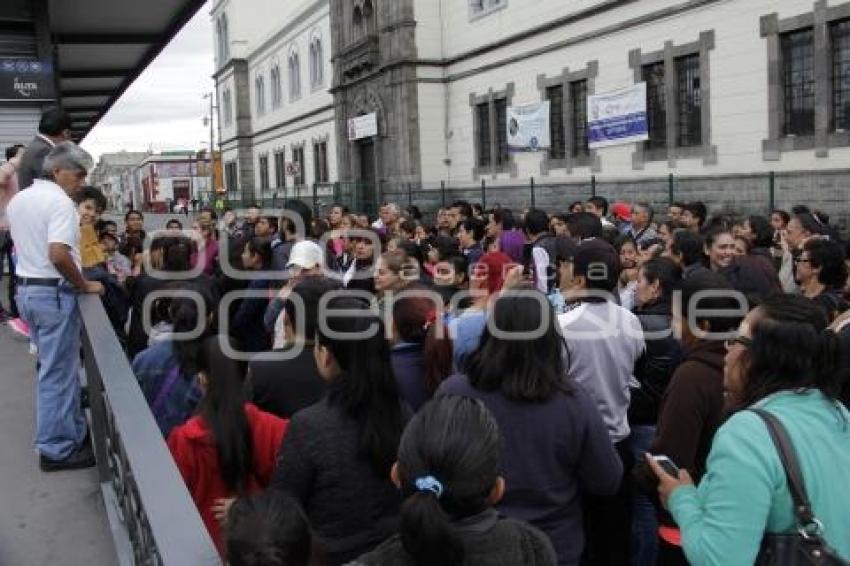 PADRES DE FAMILIA . HÉROES DE LA REFORMA