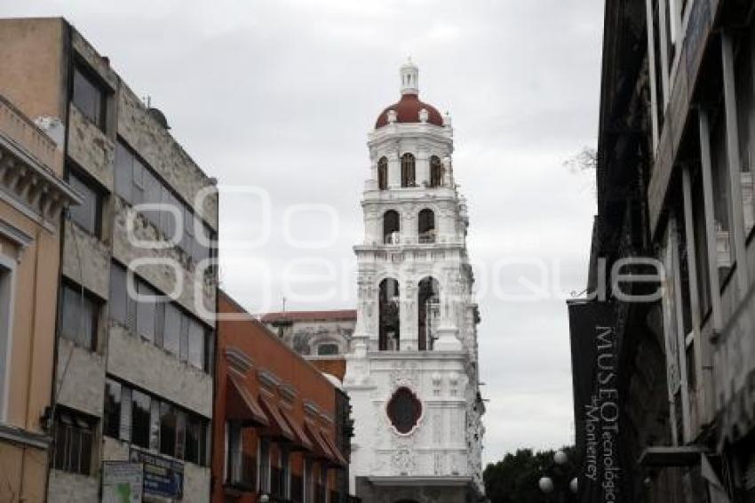 APUNTALAMIENTO IGLESIA DE LA COMPAÑIA