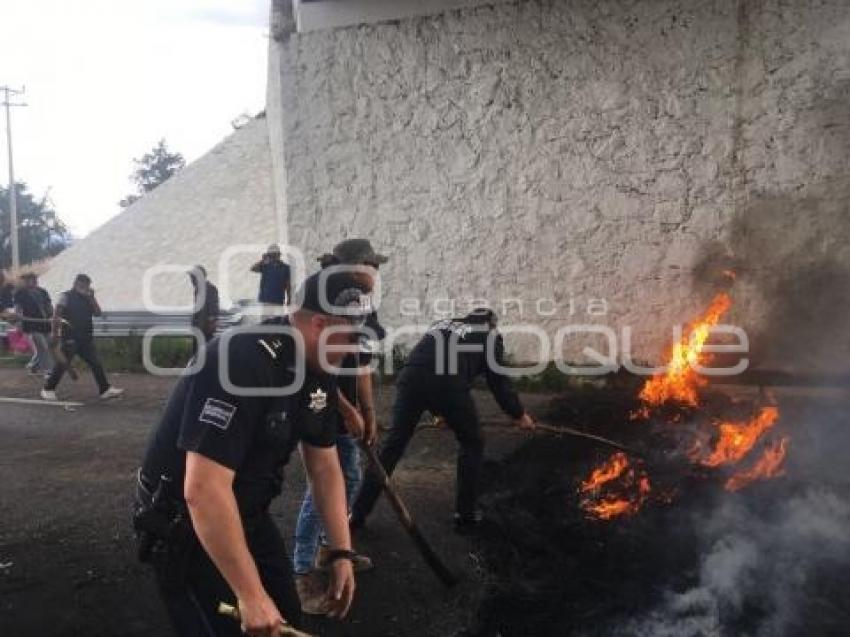 BLOQUEO AUTOPISTA