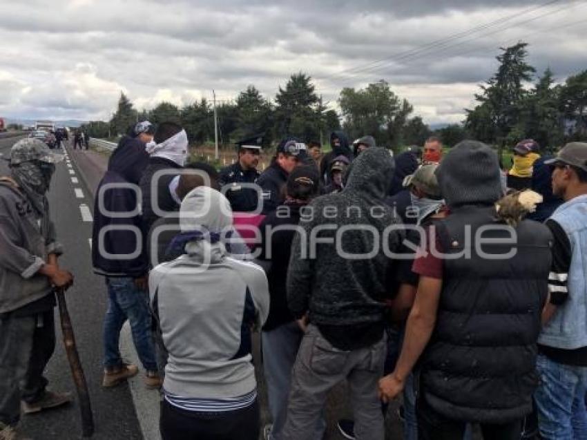 BLOQUEO AUTOPISTA