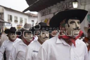 FERIA DE CUETZALAN . PROCESIÓN DE LAS CERAS