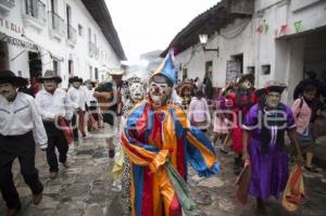 FERIA DE CUETZALAN . PROCESIÓN DE LAS CERAS