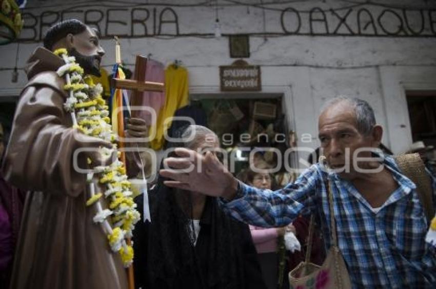 FERIA DE CUETZALAN . PROCESIÓN DE LAS CERAS