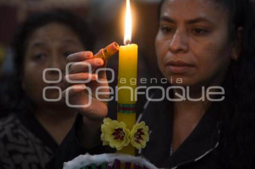 FERIA DE CUETZALAN . PROCESIÓN DE LAS CERAS