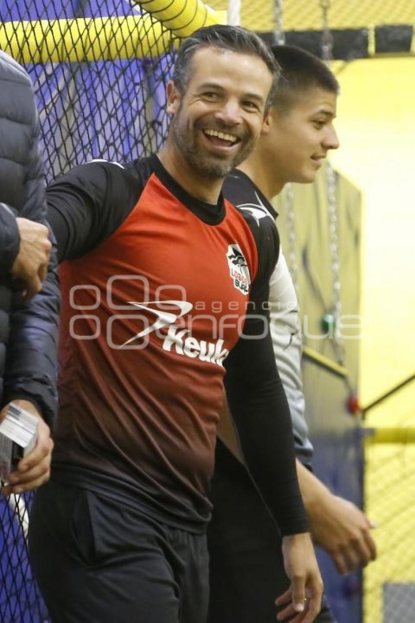 ENTRENAMIENTO LOBOS BUAP