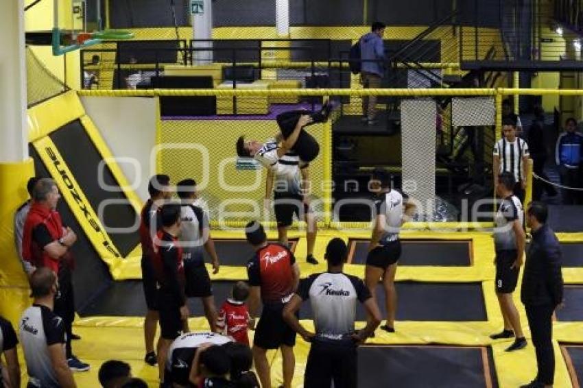 ENTRENAMIENTO LOBOS BUAP