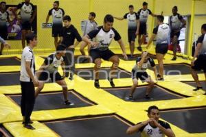 ENTRENAMIENTO LOBOS BUAP