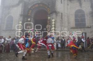 FERIA DE CUETZALAN . REINA DEL HUIPIL