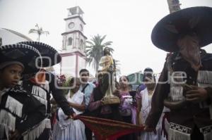 FERIA DE CUETZALAN . REINA DEL HUIPIL