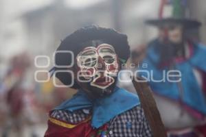 FERIA DE CUETZALAN . REINA DEL HUIPIL