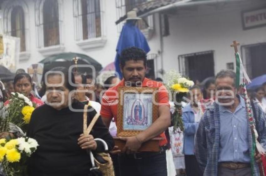 FERIA DE CUETZALAN . REINA DEL HUIPIL