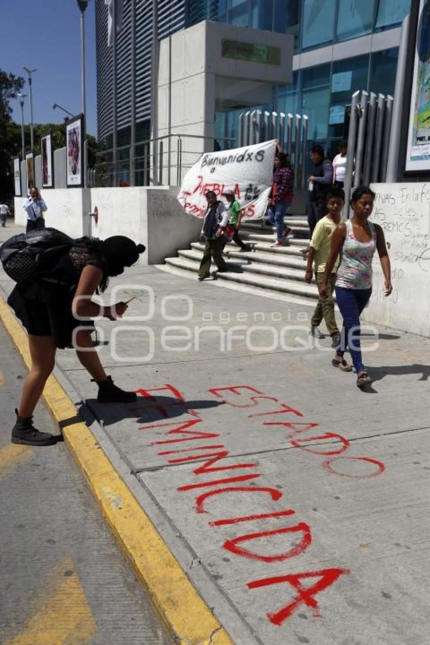 MANIFESTACIÓN CONTRA FEMINICIDIOS