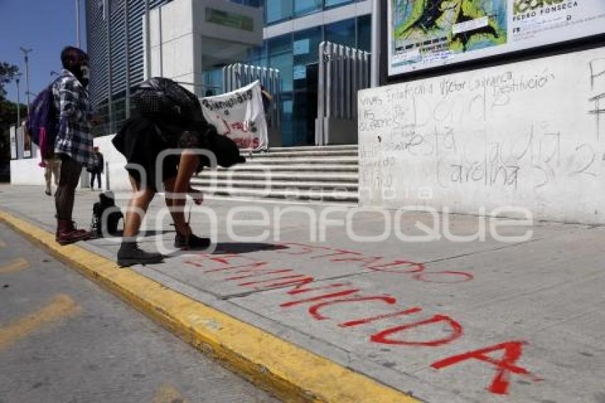 MANIFESTACIÓN CONTRA FEMINICIDIOS