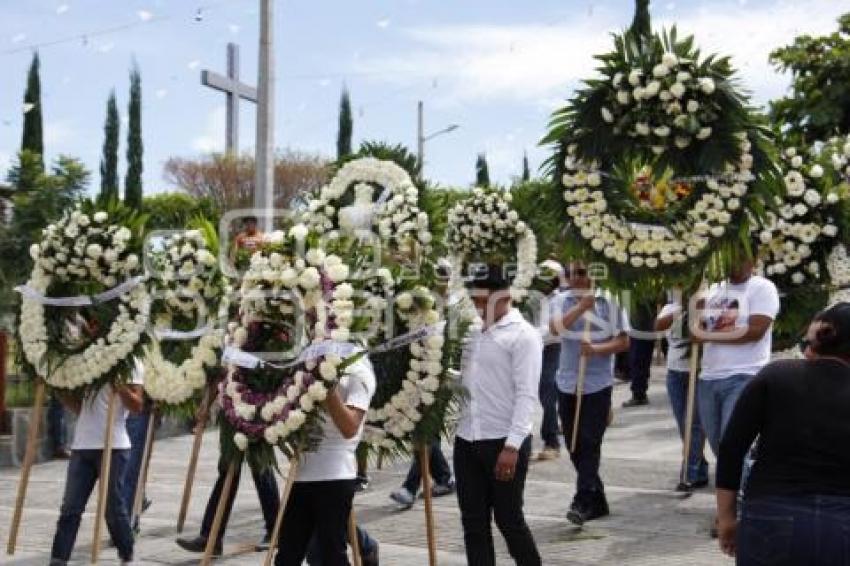 SEPELIO FAMILIARES ALCALDE . ACATLÁN