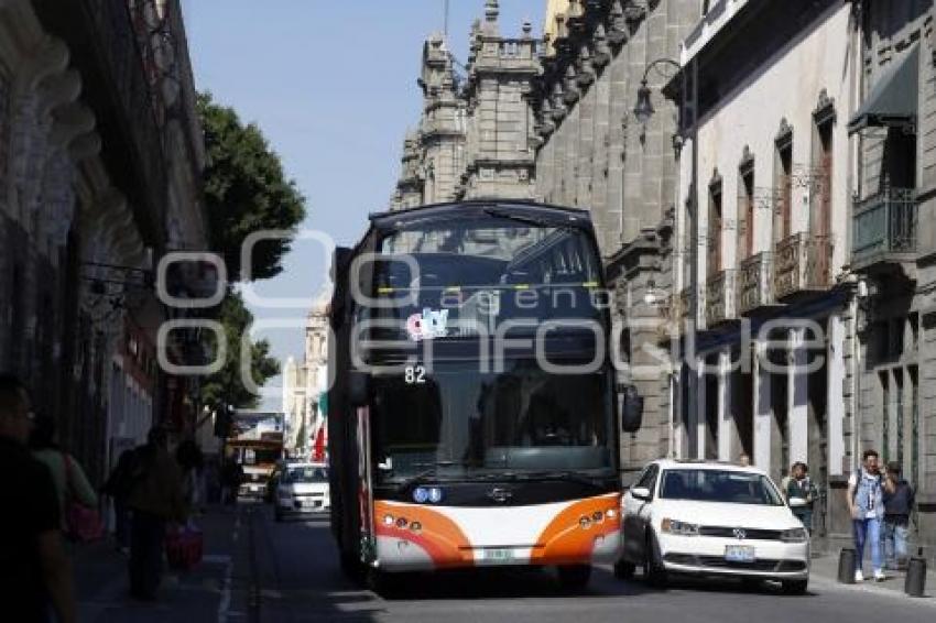 CENTRO HISTÓRICO . VEHICULOS CARGA PESADA