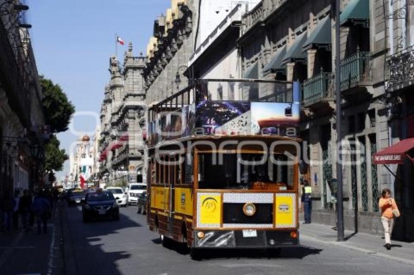 CENTRO HISTÓRICO . VEHICULOS CARGA PESADA